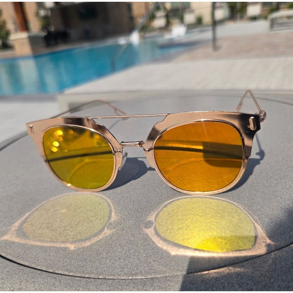 Rose Gold Frame Mirror Lens Sunglasses Classic Cat Eye - Picture 6 of 7